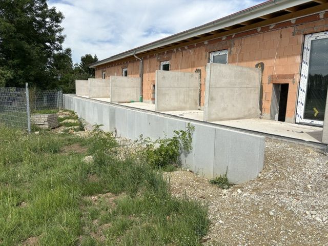 Ein neues Hundehaus für unsere Tierheimhunde